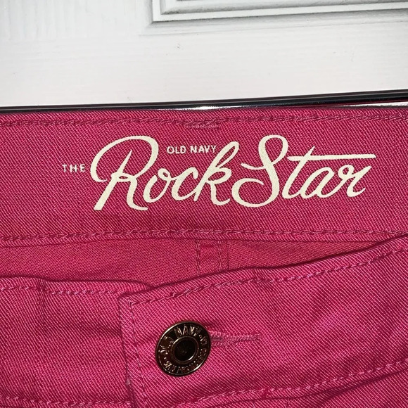 Old Navy Pink Rockstar Super Skinny Low Rise Jeans - Picture 3 of 6